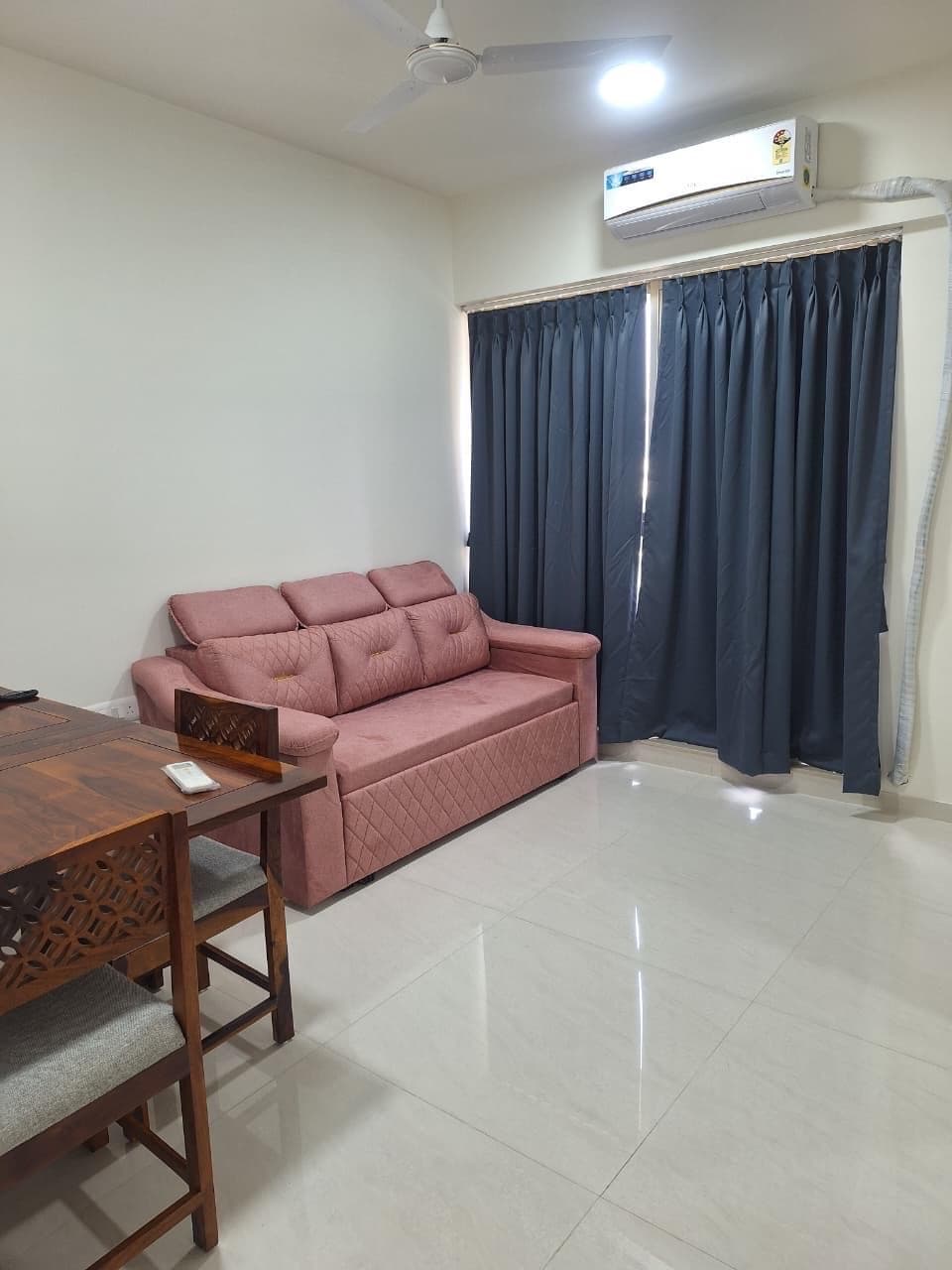 Lodha Crown Kolshet T 1 - 1109 Service Apartment  photo 5